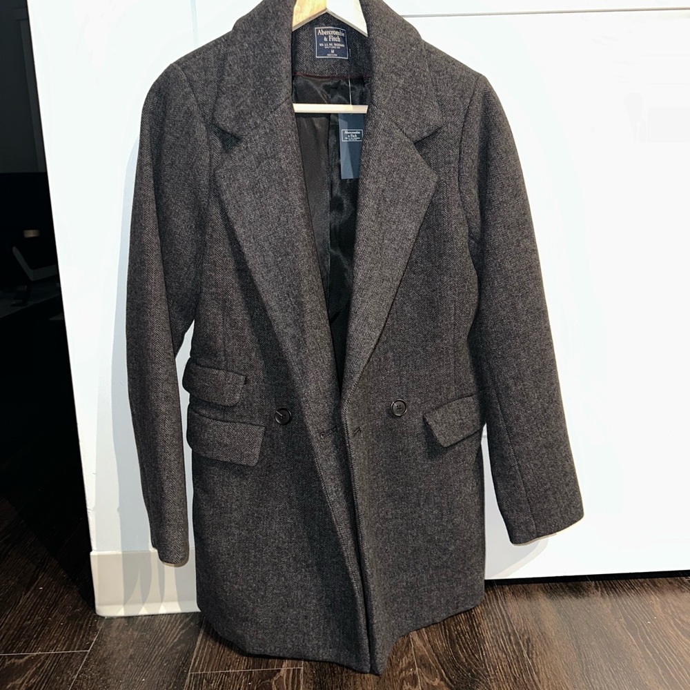 Abercrombie & Fitch Grey Wool blend Herringbone Blazer in Medium Brand New w tag